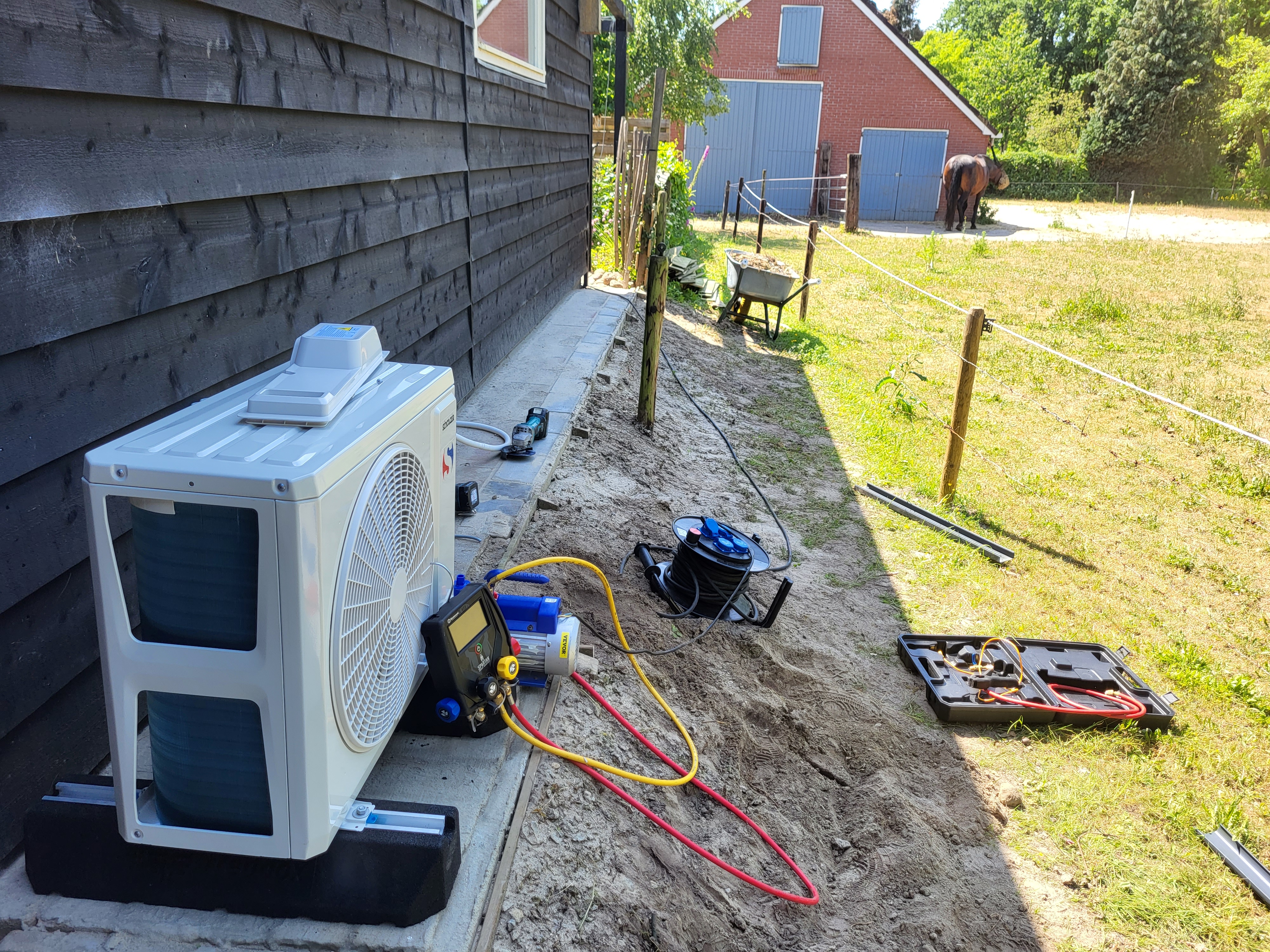 Sinclair Montage Gieten